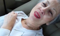 Sexy nana rubs her cunt in the auto