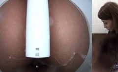 Fetish slut pees on cam