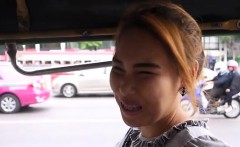 Sex-starved thai hotty gives her lustful cunt to a stranger
