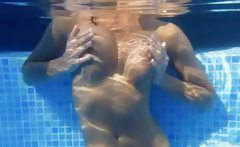 Underwater Masturbate Of Beautiful Boobs