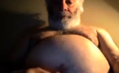 Hairy Horny Ny Daddy Bear Jerks Off On Webcam