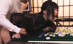 A working girl in a private mahjong hall p1