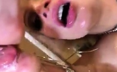 Cock gulping amateur blonde in sucking threesome